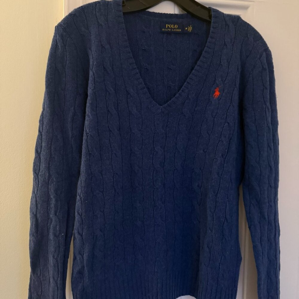 Women's Ralph Lauren vneck sweater size M